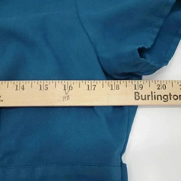 Grey's Anatomy Teal Scrub Top Women's Size Medium Style #4153 - Picture 4 of 6